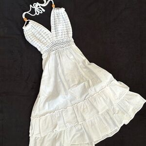 🌺 White Ruffled Crochet Halter Dress with Wood Bead Detail
